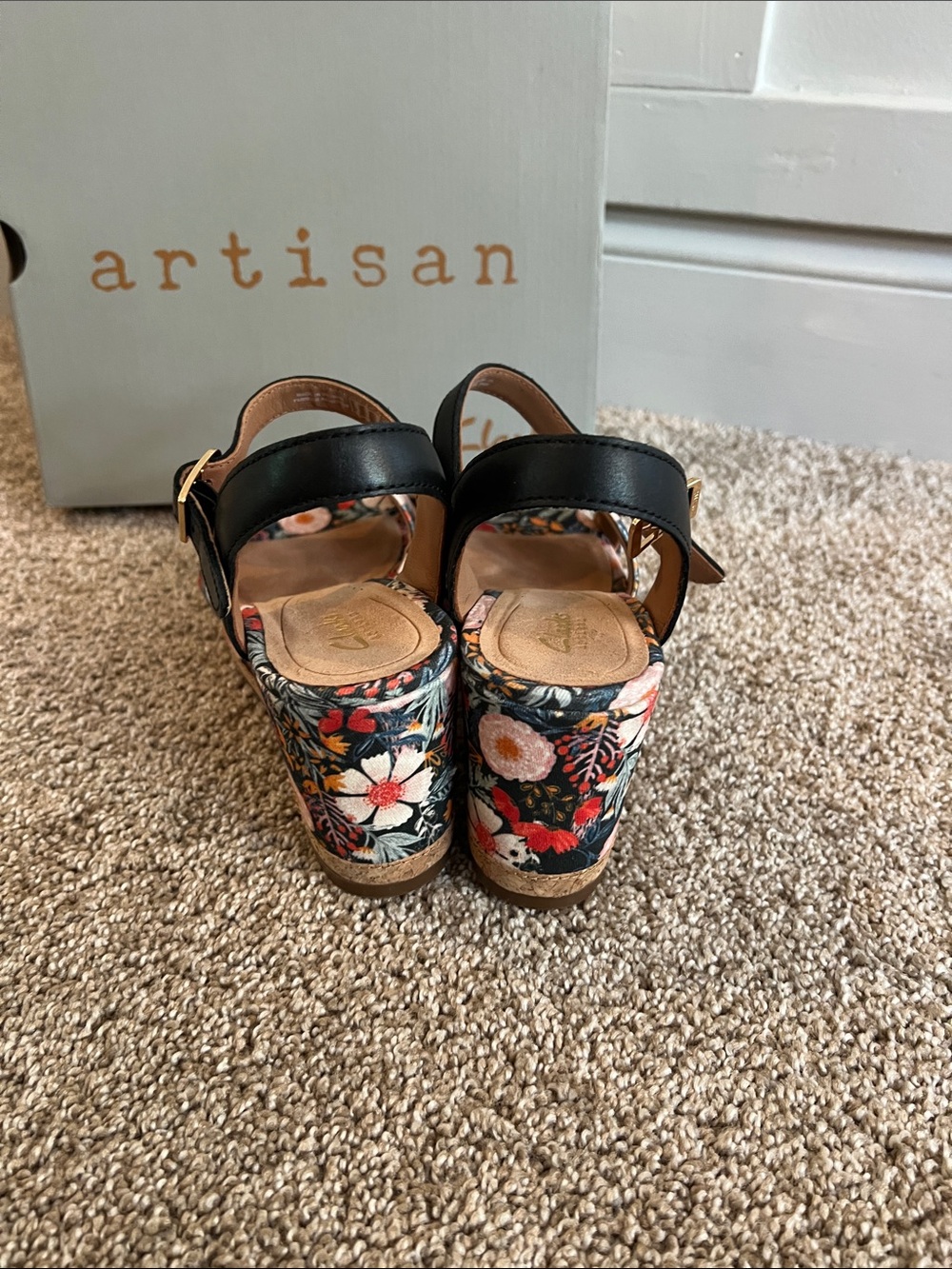 Artisan Black Floral Wedge Sandals with Multicolor Blooms - Picture 3 of 6